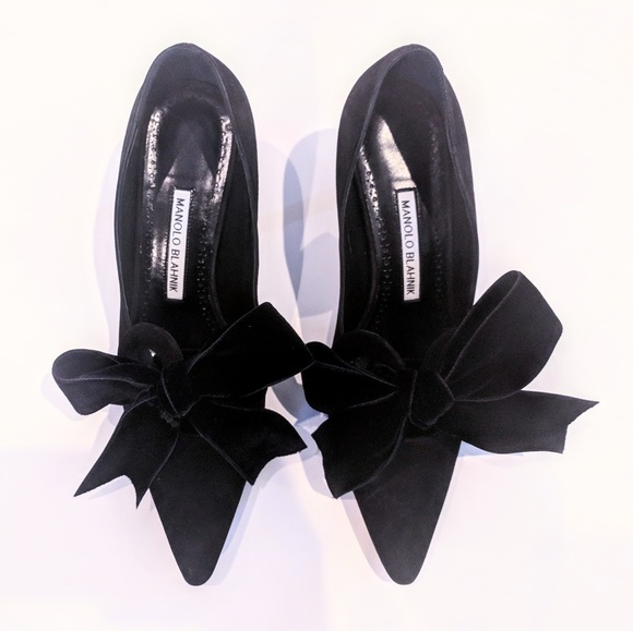 SOLD❌Manolo Blahnik Black Leather Serba Bow Pumps - Picture 3 of 8